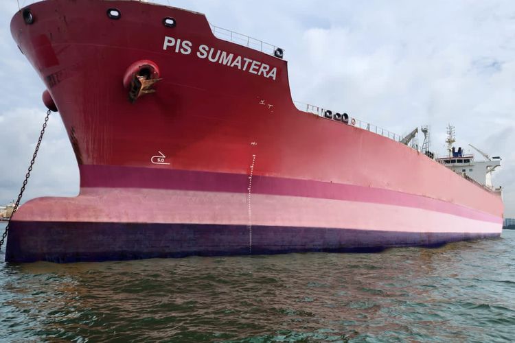 Pertamina International Shipping beli kapal tanker medium range senilai 32,5 juta dollar AS untuk ekspansi ke bisnis global.
