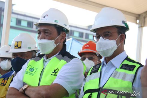 Anies dan Luhut Tinjau Proyek Tanggul Laut di Muara Baru