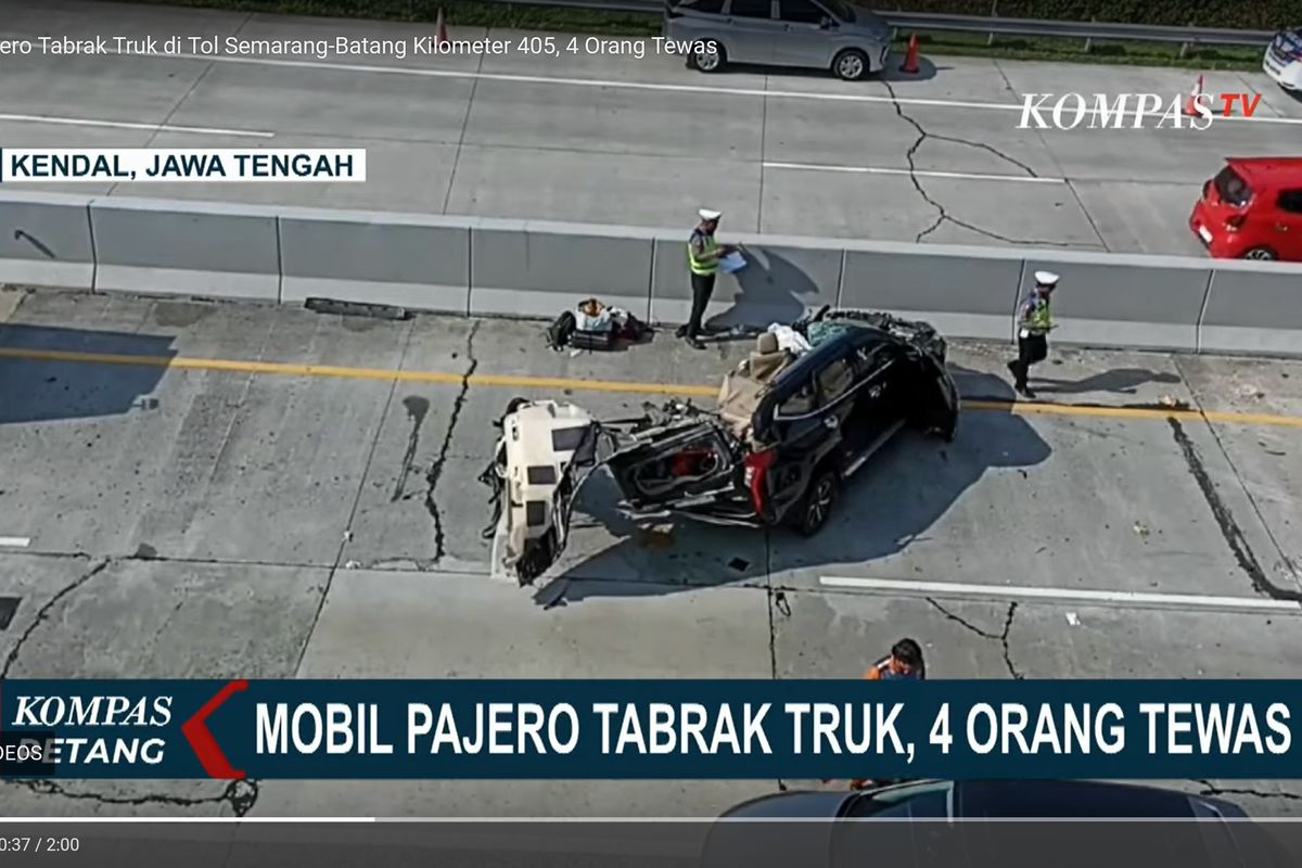 Mitsubishi Pajero Sport menabrak bagian belakang truk di Tol Semarang-Batang, Kecamatan Kaliwungu, Kabupaten Kendal, Jawa Tengah, Sabtu (22/6/2024), pukul 07.45 WIB.