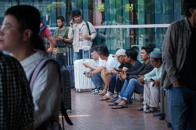 1.320 Penerbangan dan 1.73.474 Penumpang di Bandara Soetta Terdampak Erupsi Anak Krakatau