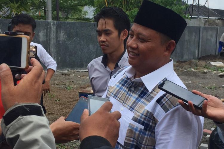 Wagub Jabar dimintai keteranan seusai diperiksa Bawaslu Kota Tasikmalaya terkait dugaan pelanggaran kampanye, Senin (25/2/2019)