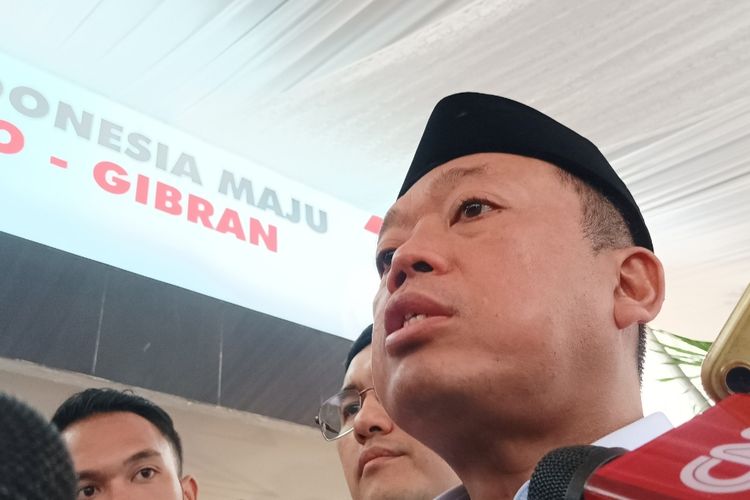 Sekretaris TKN Prabowo-Gibran, Nusron Wahid saat memberikan keterangan pers di Jalan Teuku Cik Ditiro Nomor 56, Menteng, Jakarta Pusat, Selasa (14/11/2023). 