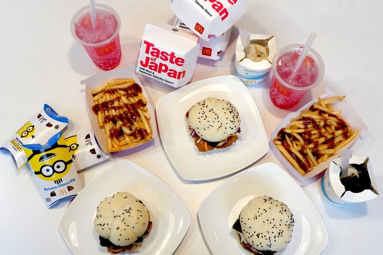 Seluruh makanan dan minuman di menu Taste of Japan dan Minions dari McDonalds Indonesia. 