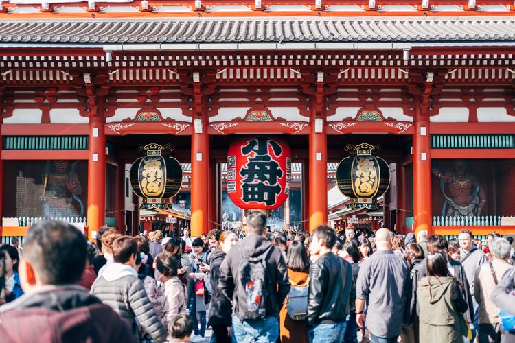 Ilustrasi Kuil Sensoji di Asakusa, Jepang.