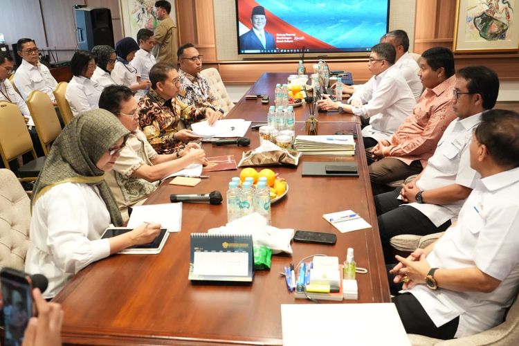 Pemerintah Siap Bedah 3.053 Rumah Seniman
