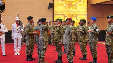 Panglima TNI Lantik 12 Pejabat Baru di Lingkungan TNI AD, AU, dan AL