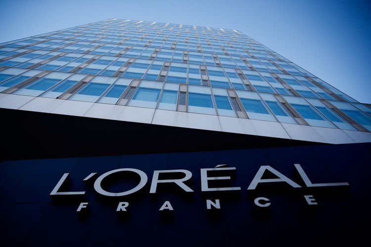 Kantor perusahaan kosmetik LOreal di Levallois-Perret, Perancis. Foto diambil pada 7 February 2020.