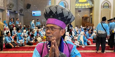 Alasan Afifi Pilih Bergaya Nyentrik di Antara Jemaah Haji Asal Bogor, Topi Gelembungnya Jadi Ciri Khas
