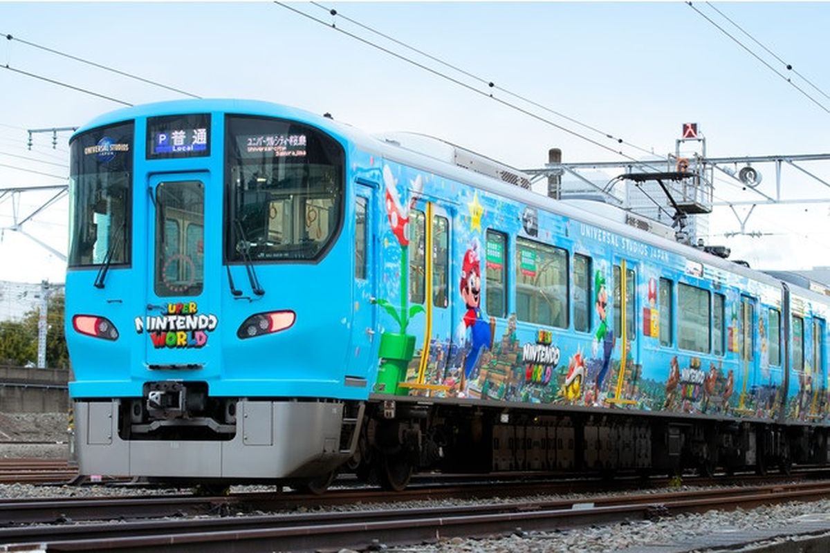Kereta unik di Jepang yang memiliki gambar para karakter dalam Super Mario Bros (dok. PR Times | https://prtimes.jp/).
