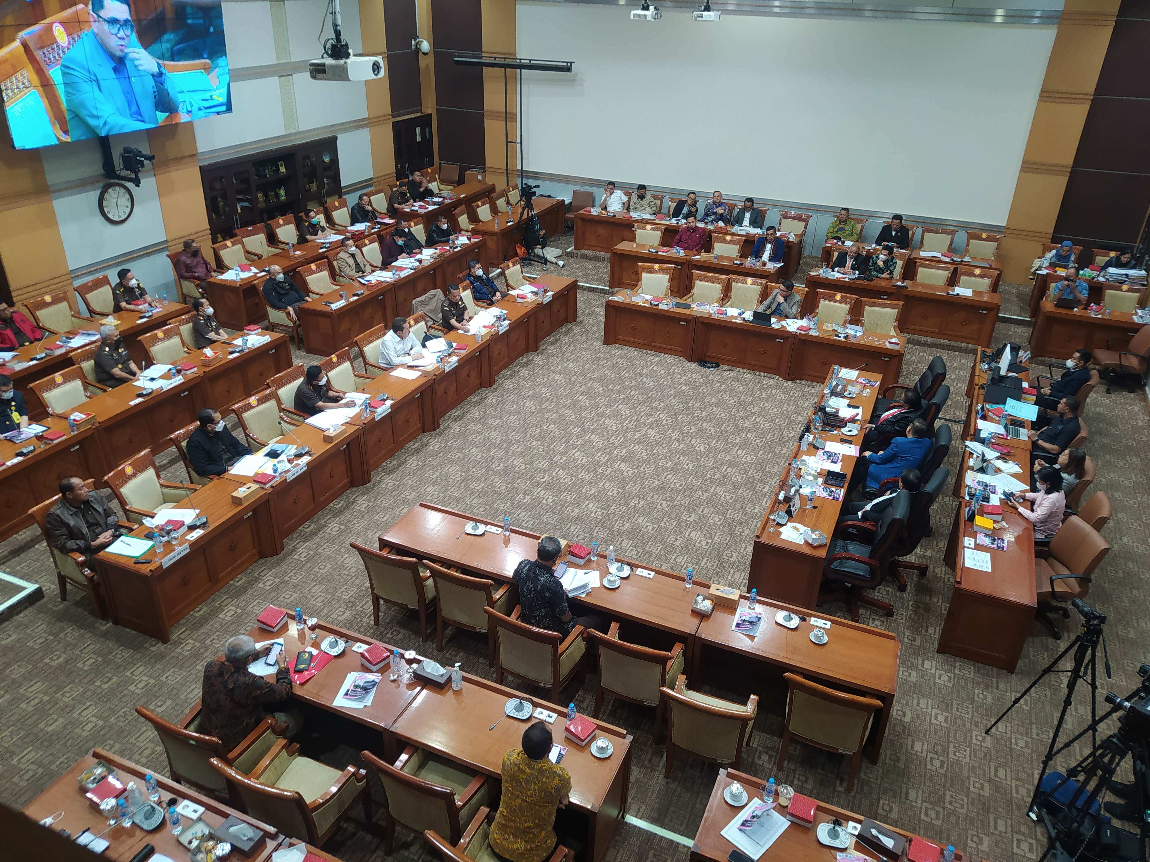 Rapat dengan Komisi III, Jaksa Agung Bahas Korupsi Minyak Goreng-Surya Darmadi