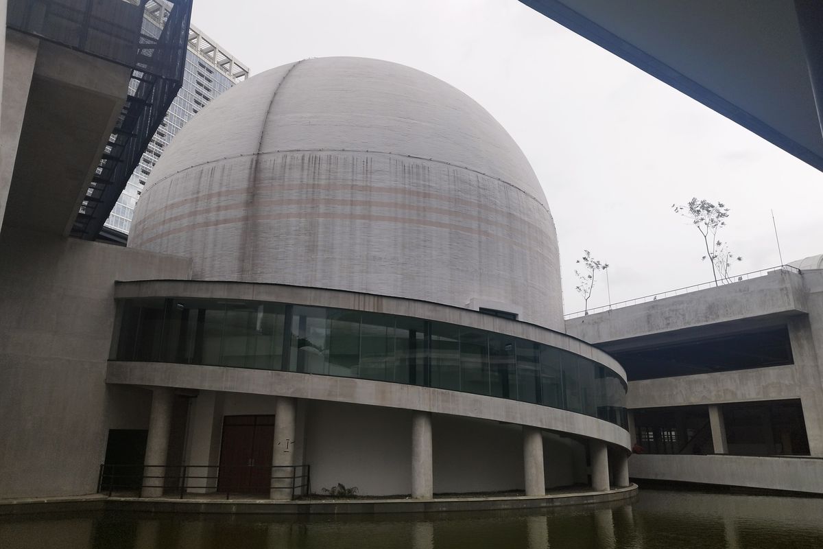 Gedung Planetarium dan Observatorium Jakarta di Taman Ismail Marzuki, Menteng, Jakarta Pusat, Senin (4/3/2024). 