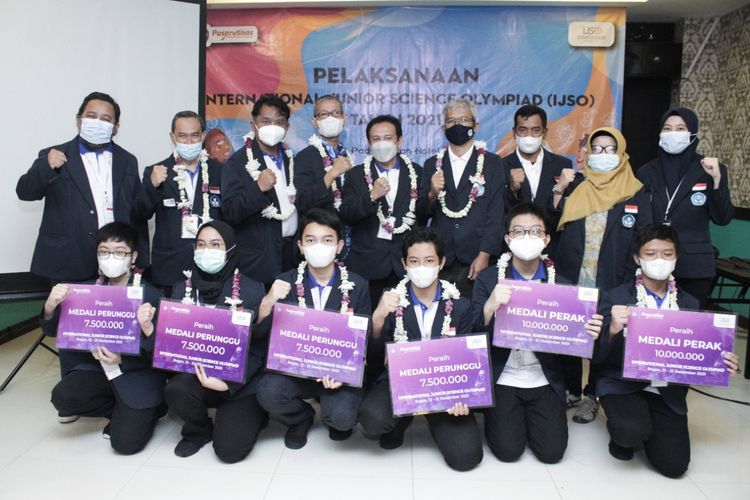 Sebanyak enam siswa SMP mewakili Indonesia di ajang International Junior Science Olympiad (IJSO) yang berlangsung di Uni Emirat Arab pada 12-21 Desember 2021.