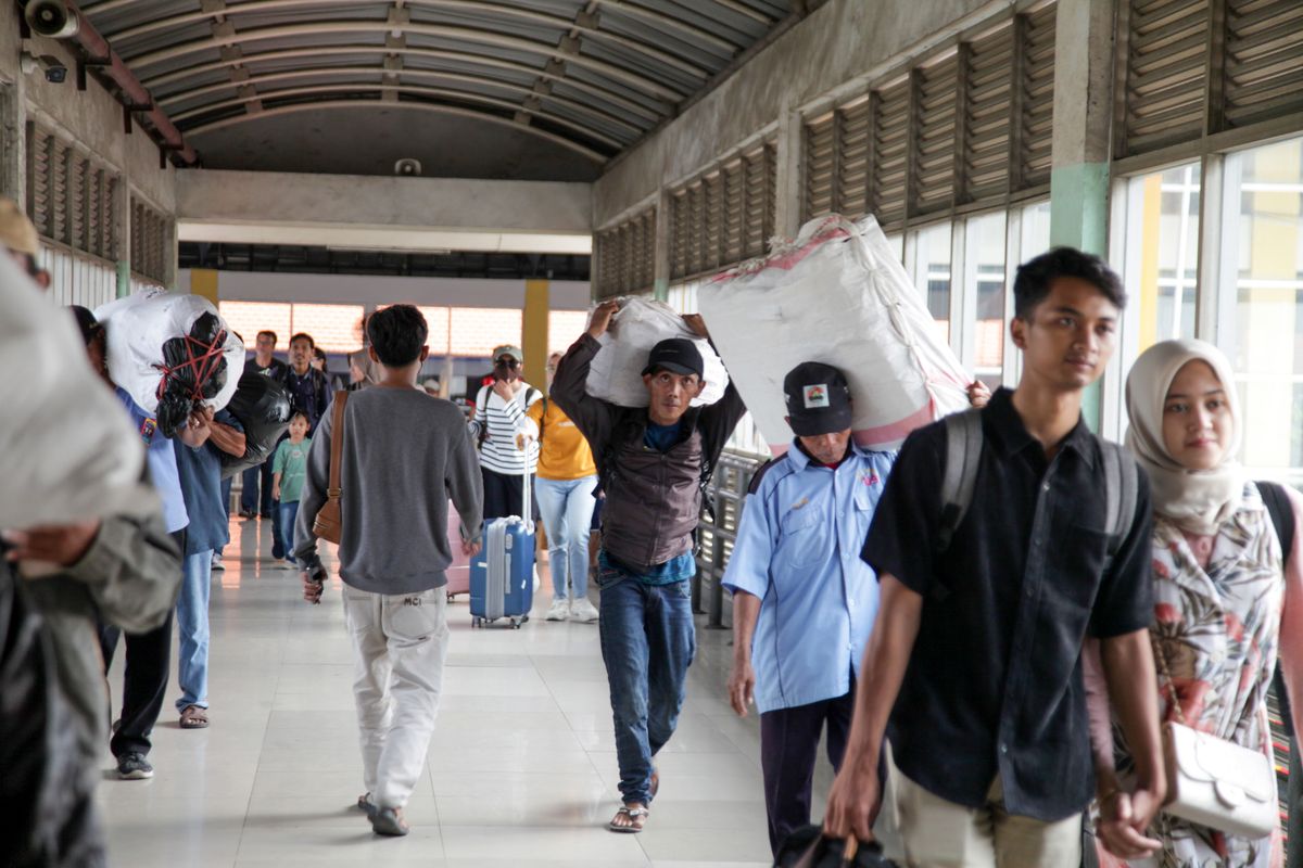 Puncak Arus Mudik Nataru Diprediksi Terjadi pada 21 dan 28 Desember 2024