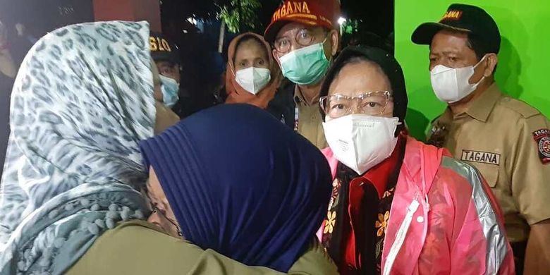 Social Affairs Minister Tri Rismaharini (second-right) during her visit to Sumedang regency in West Java after a landslide on Sunday, January 10. 