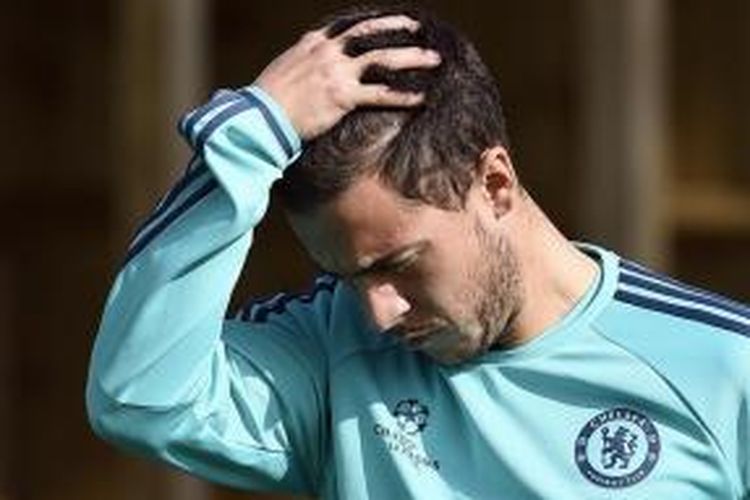 Eden Hazard dalam salah satu sesi latihan Chelsea. 