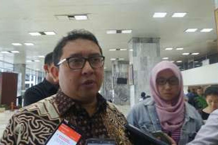 Wakil Ketua DPR RI Fadli Zon di Kompleks Parlemen, Senayan, Jakarta, Selasa (31/10/2016)
