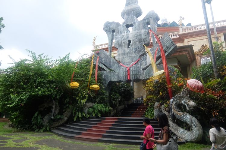 Ilustrasi bangunan The Blanco Renaissance Museum di Ubud, Bali.