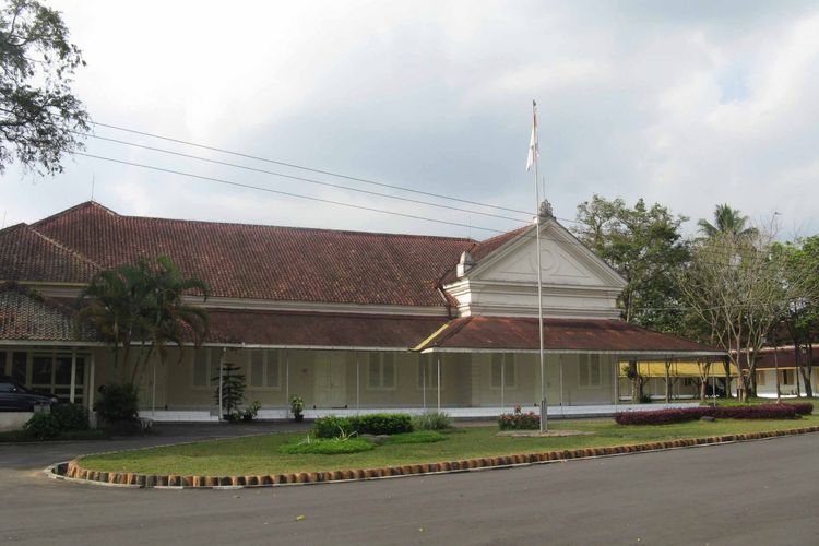 Eks Rumah Dinas Residen Kedu di Magelang, Jawa Tengah. Salah satu lokasi syuting serial Gadis Kretek