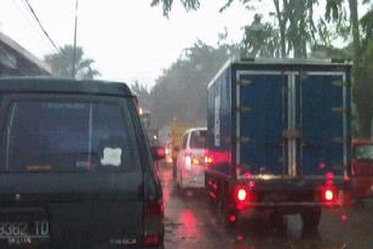 Pohon Tumbang, Arteri Macet