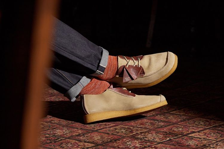 LG Rambler, sepatu kolaborasi Clarks Originals? x @liamgallagher. 