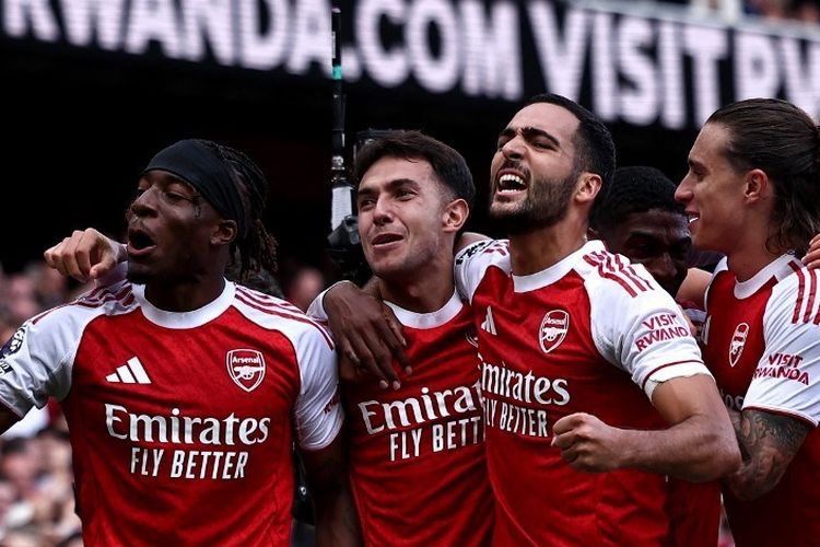 Para pemain Arsenal merayakan gol Martin Zubimendi ke gawang Nottingham Forest pada lanjutan laga Premier League Arsenal vs Nottingham Forest di Stadion Emirates, Sabtu (13/9/2025).