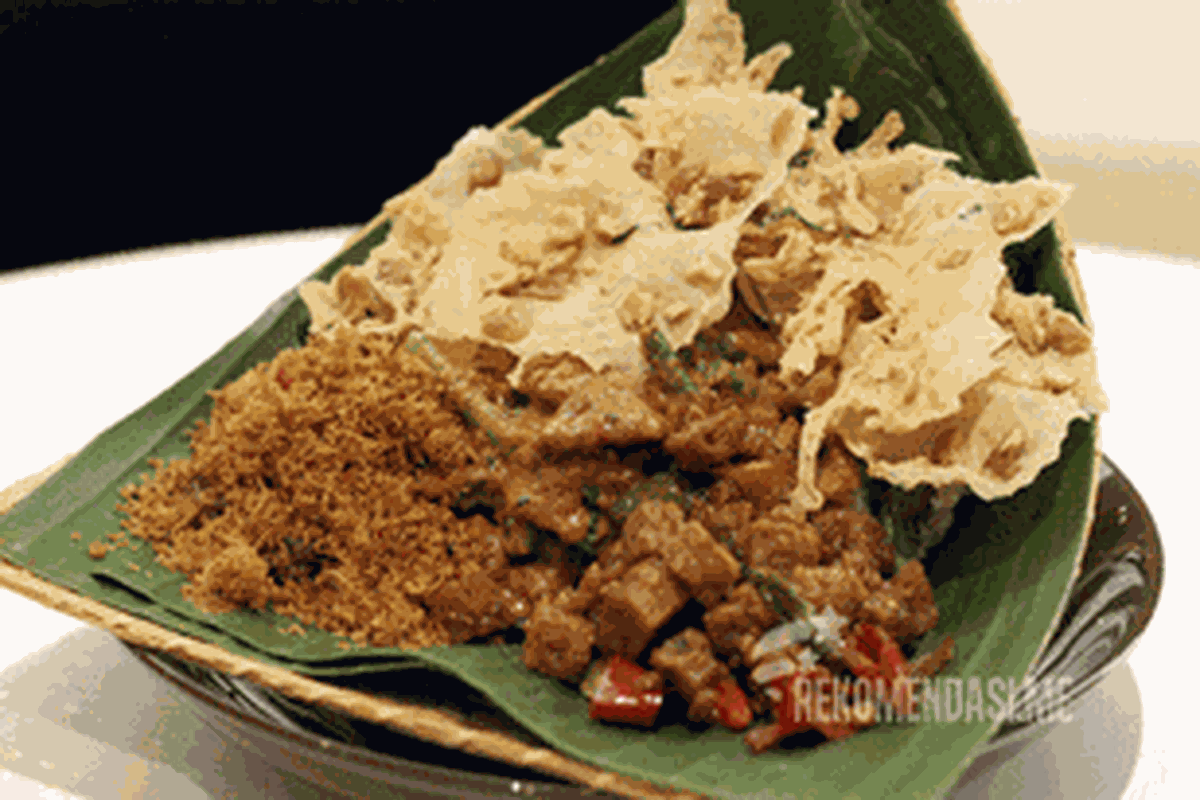 Nasi Pecel Pincuk Madiun.