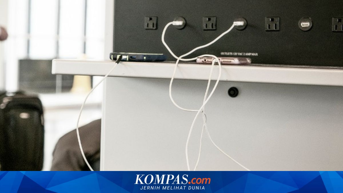 Jangan Sembarangan Cas HP di Fasilitas Umum, Hati-hati Data Bisa Dicuri ~AM

Klik untuk baca: