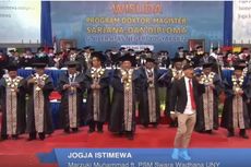 Viral, Video Rektor dan Guru Besar UNY Nyanyi Hip Hop Saat Acara Wisuda, Ini Ceritanya