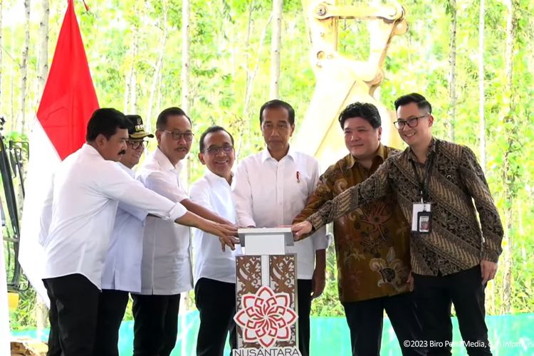 Presiden Joko Widodo (Jokowi) telah resmi memulai pembangunan proyek Nusantara Superblock di Ibu Kota Nusantara (IKN) pada Rabu (20/12/2023).