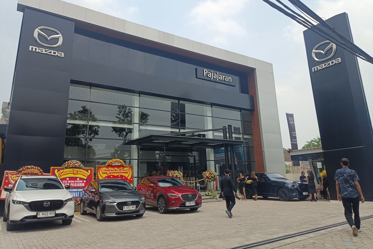 Pembukaan diler baru Mazda Pajajaran di Kota Bogor, Selasa (7/11/2023)