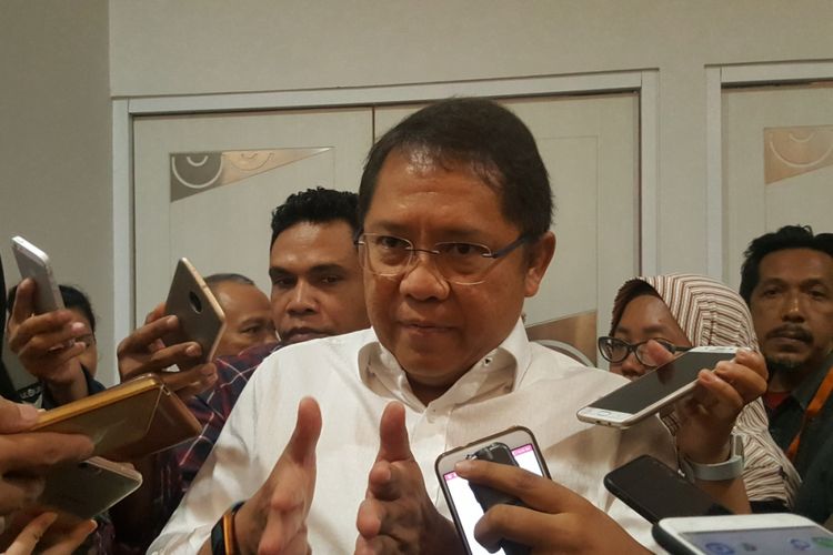 Menkominfo Rudiantara membantah isu soal penyalahgunaan data penduduk usa diskusi UU Perlindungan Data Pribadi di Jakarta, Selasa (13/3/2018).