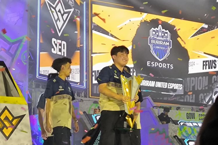 Tim asal Thailand Buriram United Esports menjadi juara kompetisi e-sports berskala Asia Tenggara, Free Fire FFWS SEA Fall 2024 yang digelar di Surabaya, Indonesia, Minggu (13/10/2024).