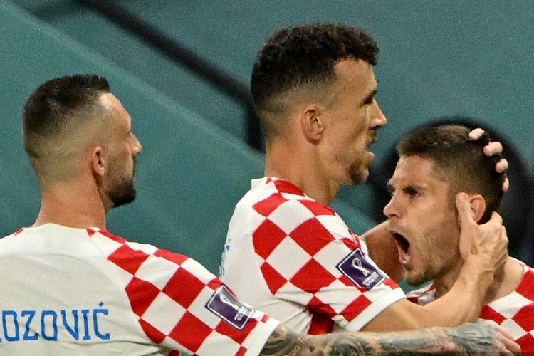 Selebrasi Andrej Kramaric dalam laga Grup F Piala Dunia 2022 antara Kroasia vs Kanada di Stadion Internasional Khalifa, Doha, 27 November 2022. (Photo by Patrick T. FALLON / AFP)