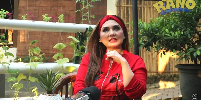 Lirik Dan Chord Lagu Gelas Gelas Kaca Hit Dari Nia Daniaty Halaman All Kompas Com