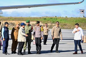 Prabowo Kunjungi Korban Banjir di Tapanuli Tengah: Mereka Masih Syok