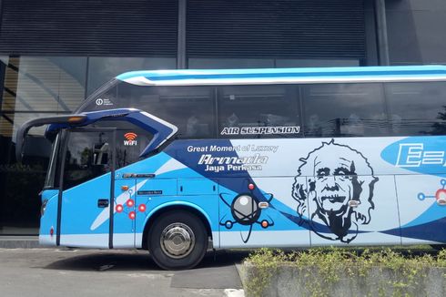 Bus Baru PO Armada Jaya Perkasa dengan Wajah Einstein di Bodi