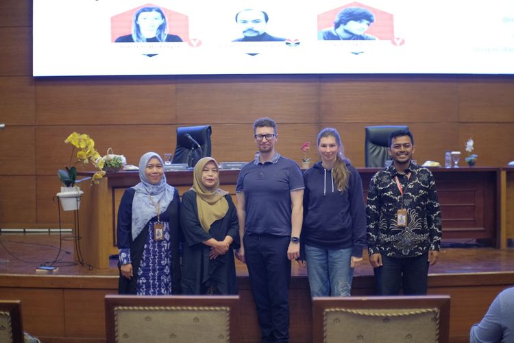 Yandex mengadakan dua seminar bersama Universitas Pendidikan Indonesia (UPI) dan Universitas Padjadjaran (UNPAD), pada 22 dan 23 Januari 2024. Seminar dengan topik Kecerdasan Buatan dan Etika ini merupakan bagian dari kampanye Yandex, yang didukung oleh Kementerian Komunikasi dan Informatika Republik Indonesia (Kominfo) dan Indonesian AI Society (IAIS).