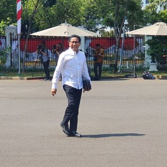 Abdul Halim Iskandar, kakak Ketua Umum Partai Kebangkitan Bangsa Muhaimin Iskandar, menyambangi Istana Kepresidenan, Jakarta, Selasa (22/10/2019). (KOMPAS.com/Ihsanuddin)
