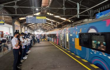 Gerbong KA Taksaka Hype Trip saat akan memulai perjalanan pada Jumat (23/9/2022)