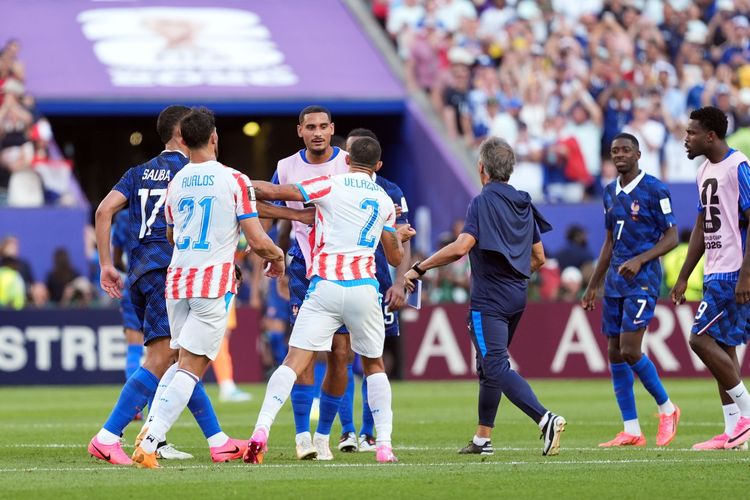 Pelatih Paraguay Bantah Hina Mendiang Ibu Didier Deschamps