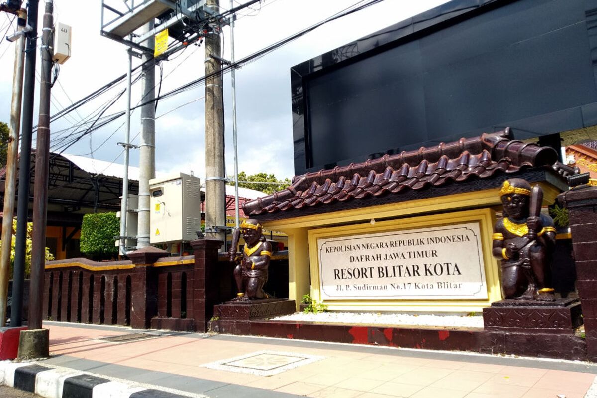 Markas Polres Blitar Kota di Jalan P Sudirman Nomor 17, Kota Blitar, Senin (30/9/2024).