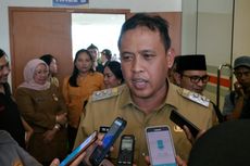 Wakil Wali Kota Sebut Jalan Rusak di Bekasi Akan Diperbaiki Pakai Beton