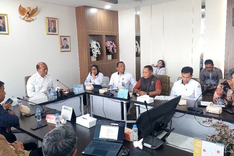 DPRD Indramayu Fasilitasi Warga Petambak ke Kantor KKP, Bahas Masalah PSN Revitalisasi Tambak Pantura