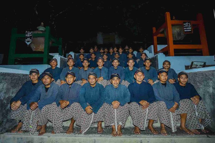 Pelatih dan pemain PSIM Jogja melakukan ziarah ke makam Raja-Raja Mataram di Imogiri, Bantul, Kamis (5/9/2024).
