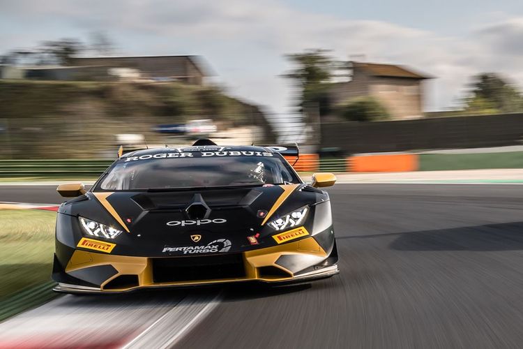 Lamborghini Huracan GT3 menggunakan pelumas khusus