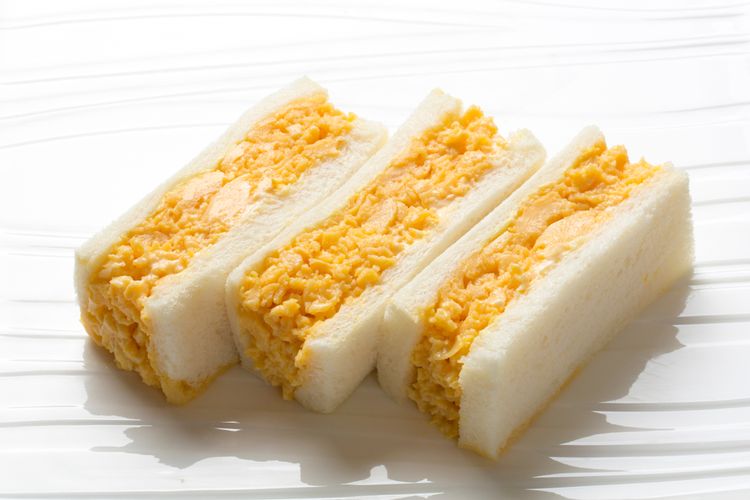 Ilustrasi sandwich telur ala Jepang. 