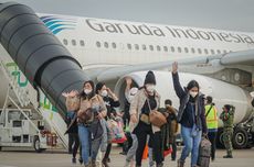 80 Indonesian Evacuees from Ukraine Arrive Home