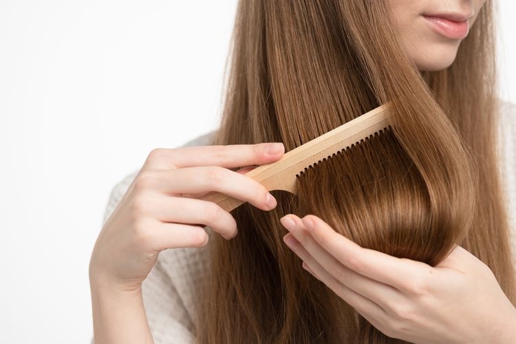 Cara mengatasi rambut rontok.