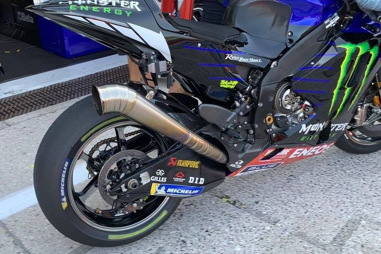 Knalpot model baru pada Yamaha M1 milik Rossi