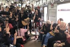 Keseruan Pemain Akhir Kisah Cinta Si Doel Naik KRL, Jadi Sasaran Foto hingga Kena Tegur 